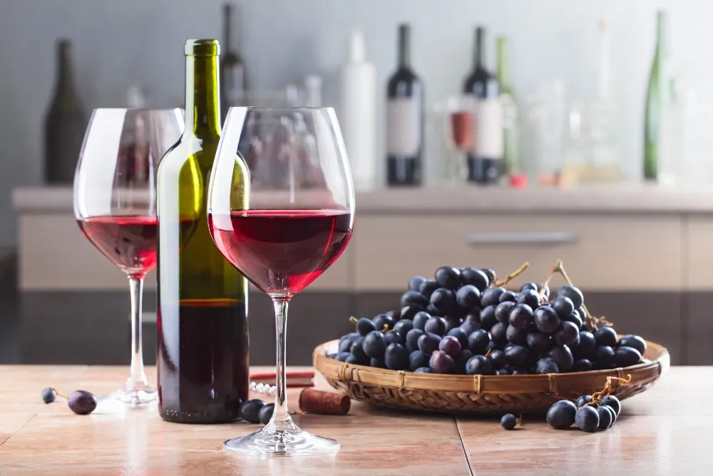 drinking red wine in moderation