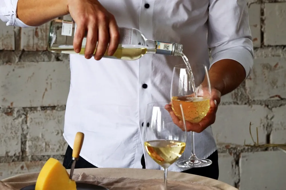 ultimate wine cheese pairing guide